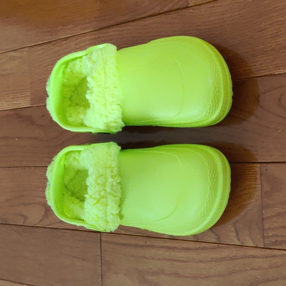 Cute boys faux fur sock slippers - Picture 2 of 4